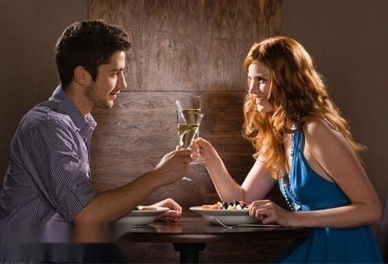 What would be good to eat for a dinner date?