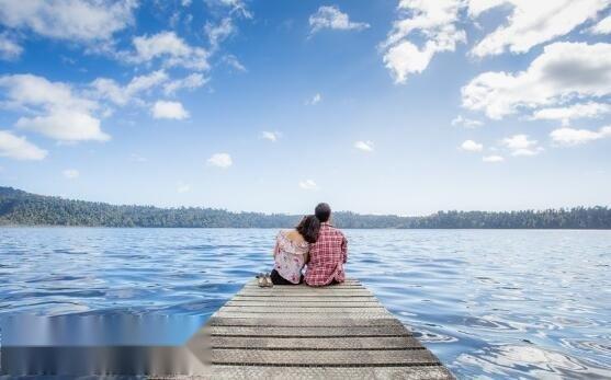 Places suitable for couples to date: these date spots are not only suitable but also easy to find.